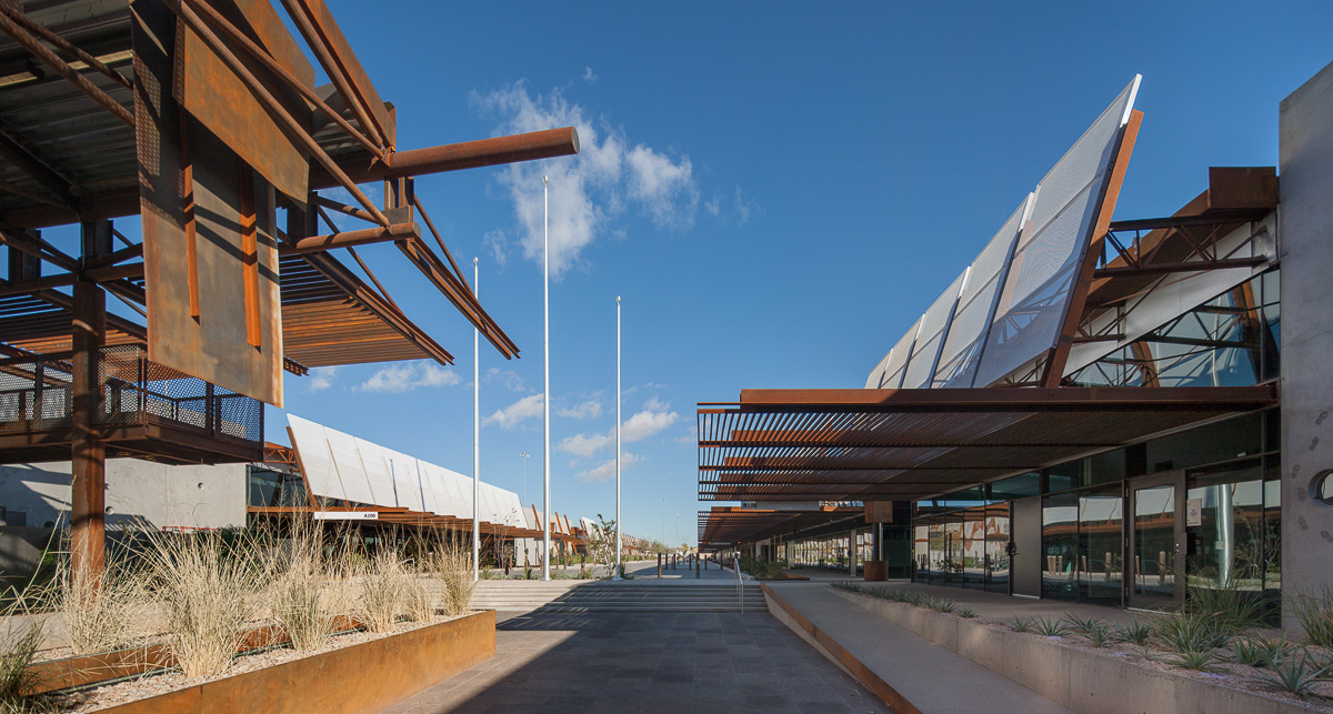 Mariposa Land Port_ 02.jpg